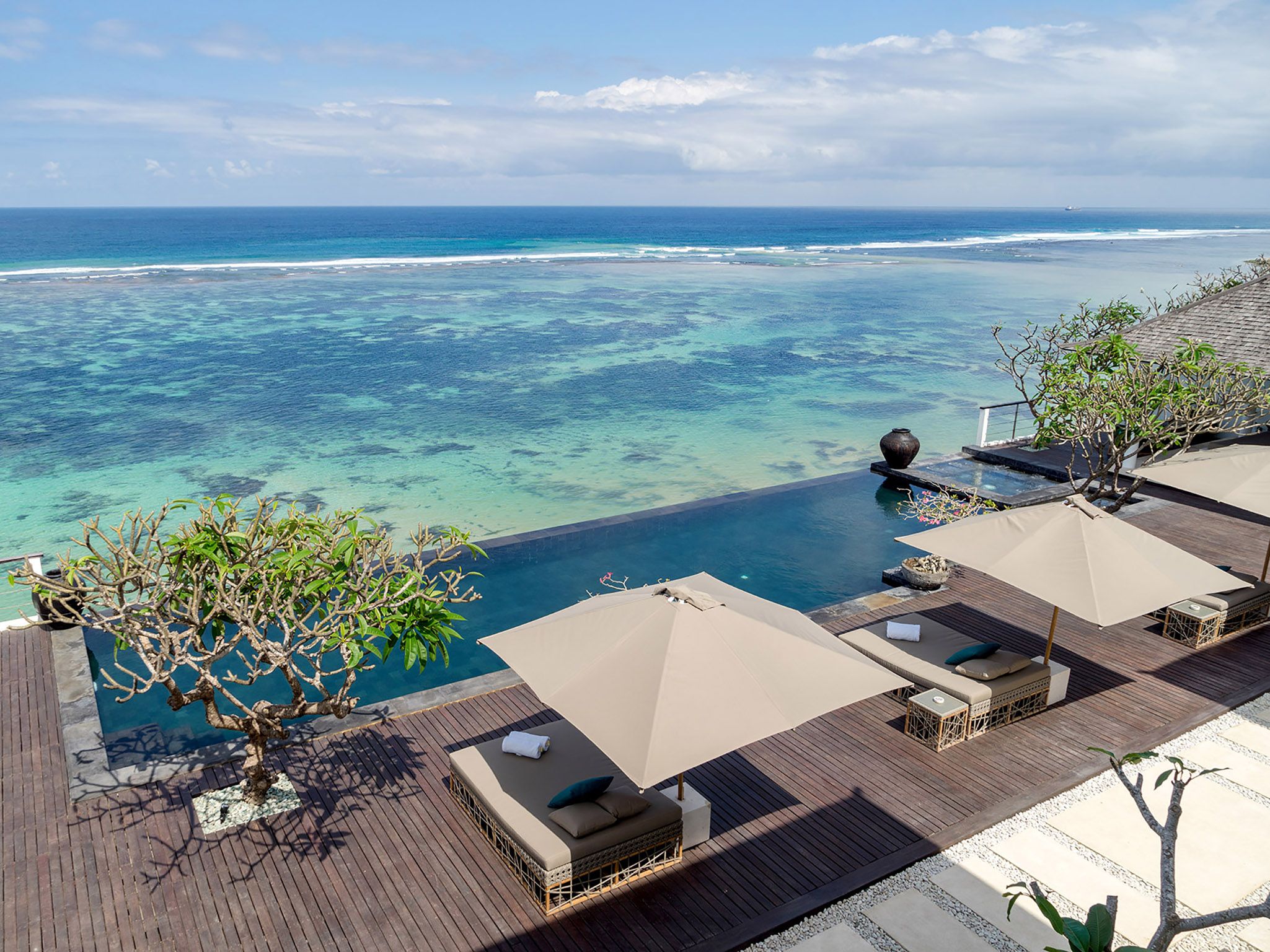 Grand Cliff Nusa Dua - Stunning view from pool