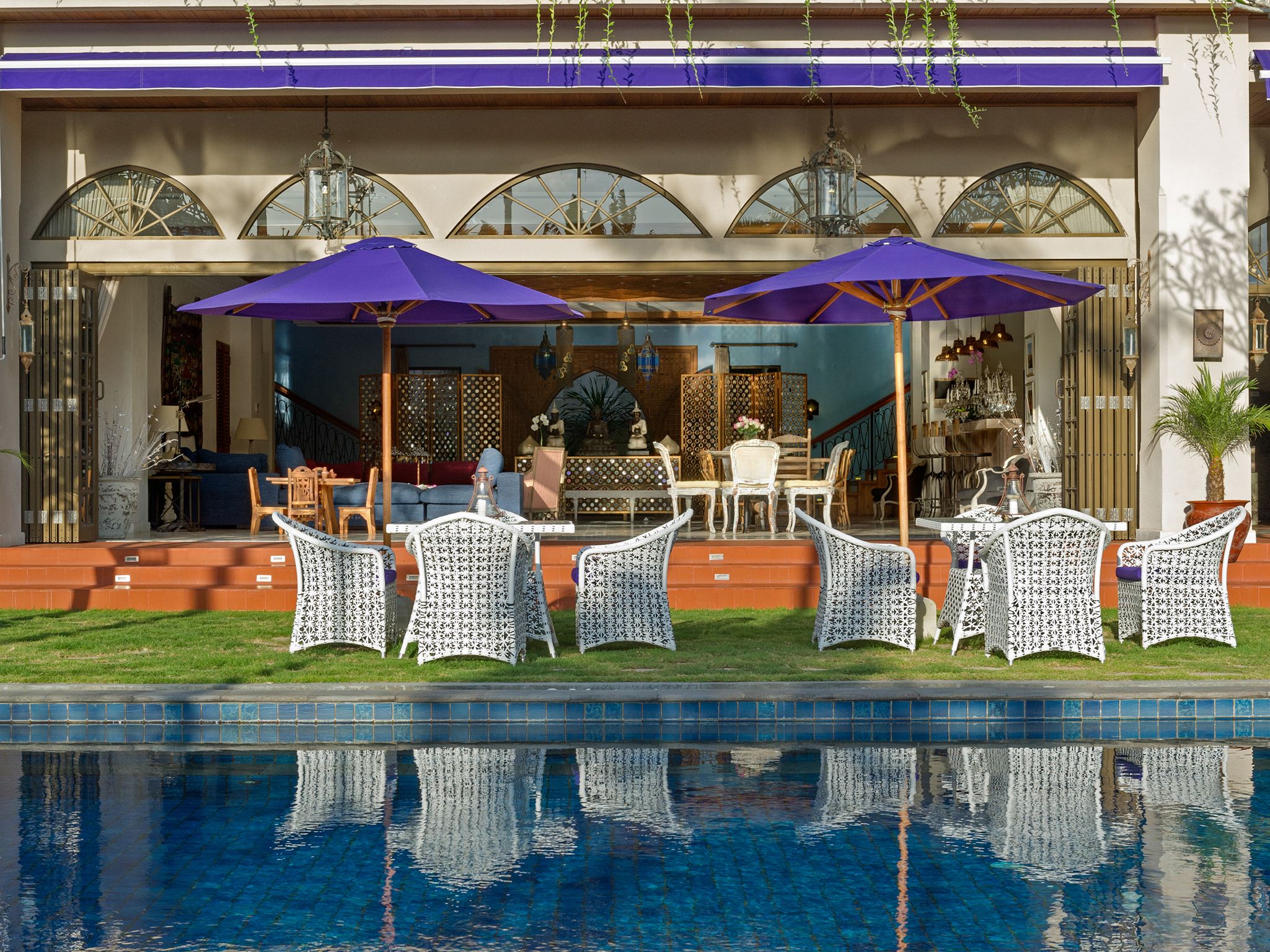 Villa Sayang d'Amour - Poolside dining