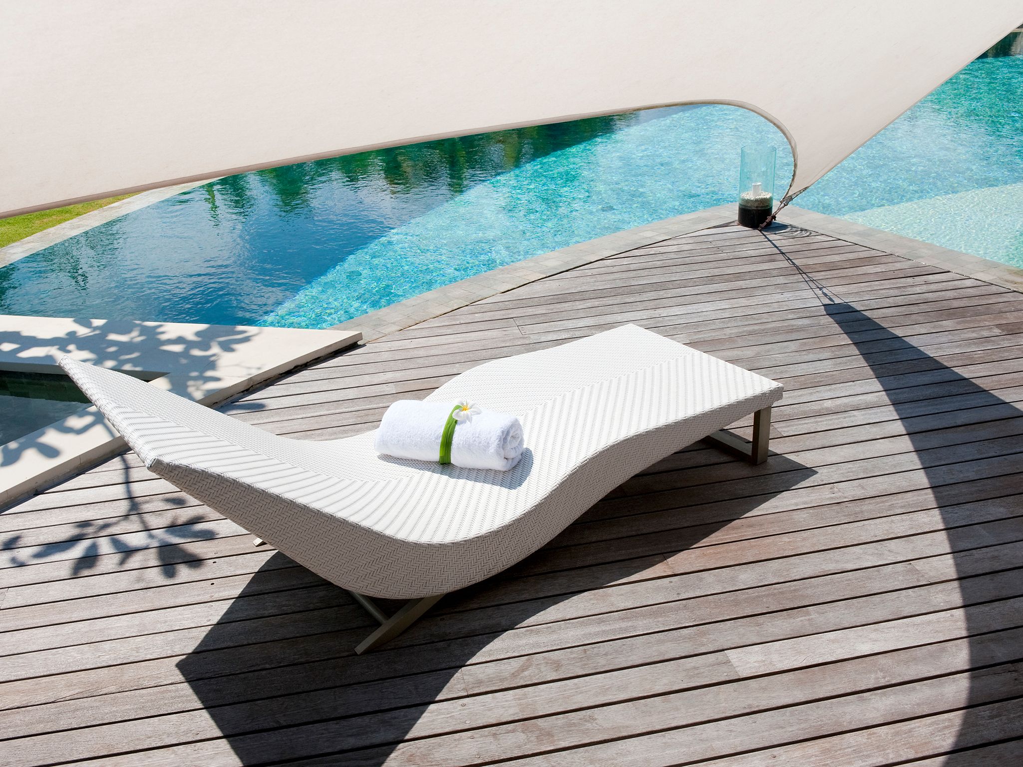 The Layar - 3 bedroom - Sun loungers and fresh towels