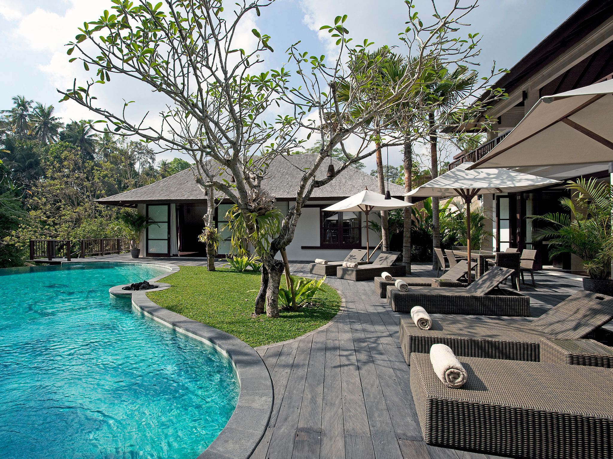 Villa Iskandar - Pool deck